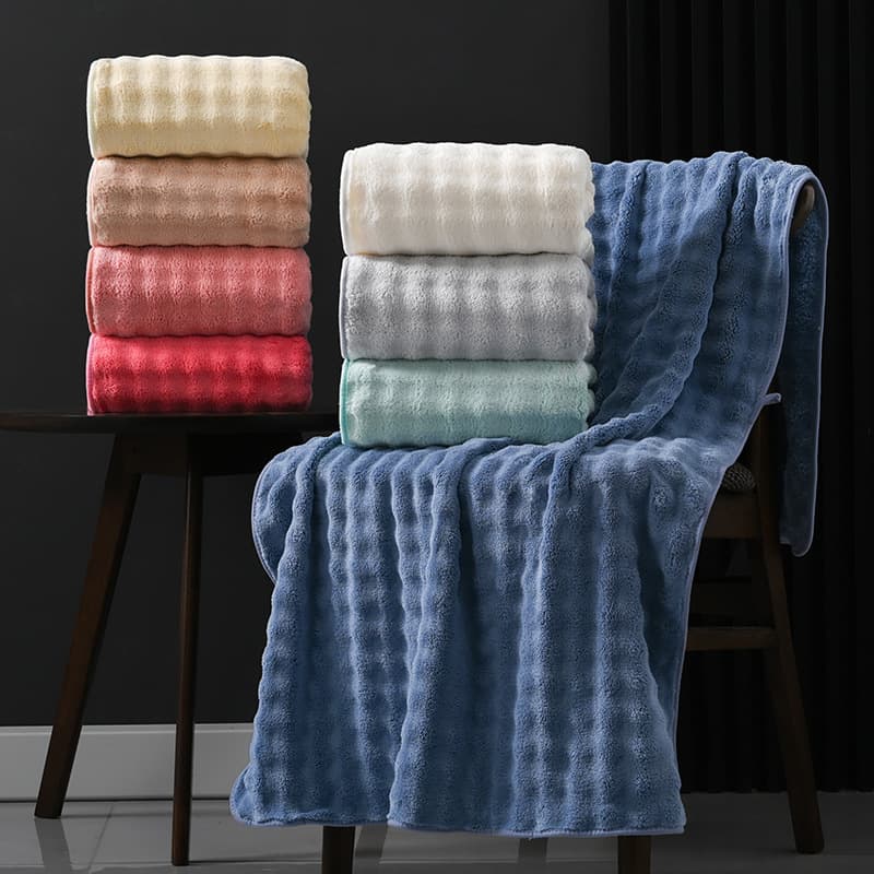 Cross-border Bath Towel Coral Fleece Quick-dry Absorbent Soft Unisex Adult Home Use Shower Thickened Towel Wholesale Custom