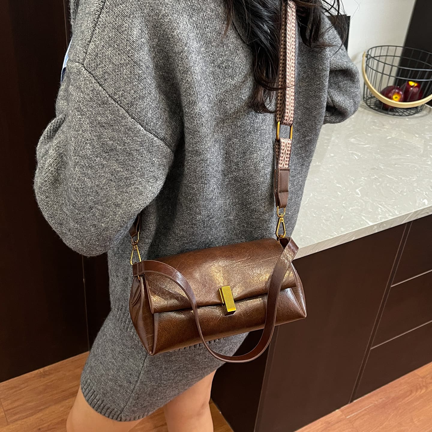 New Trendy Women's Crossbody Bag Premium Shoulder Bag Vintage Chic Underarm Bag Casual Bag Baguette Bag Small Bag