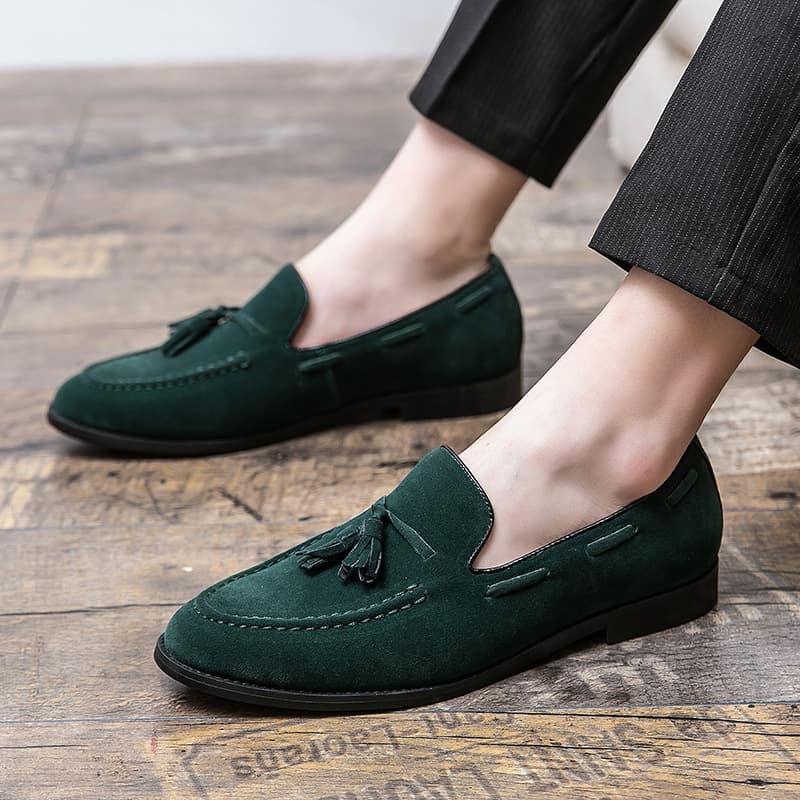 2026 Export Amazon Plus Size Men's Loafers with Tassels, Slip-on Leather Shoes, British Style, Spring/Autumn Suede Leather Shoes