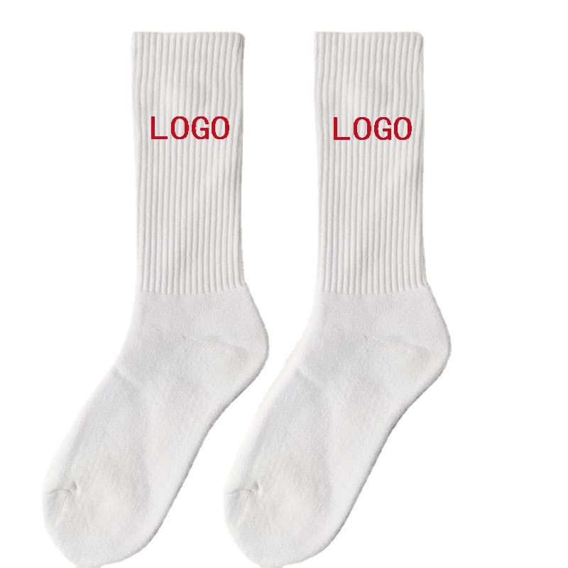 Small batch custom socks with custom logo, high-quality sport socks for cross-border trade with Europe and America.