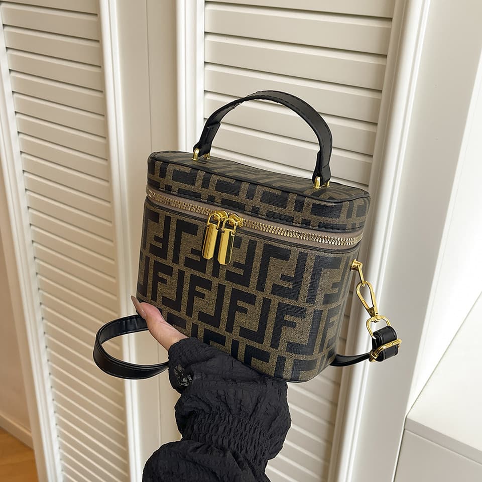 New cosmetic bag, portable large-capacity storage bag, travel handbag, waterproof multi-functional toiletry bag, trendy