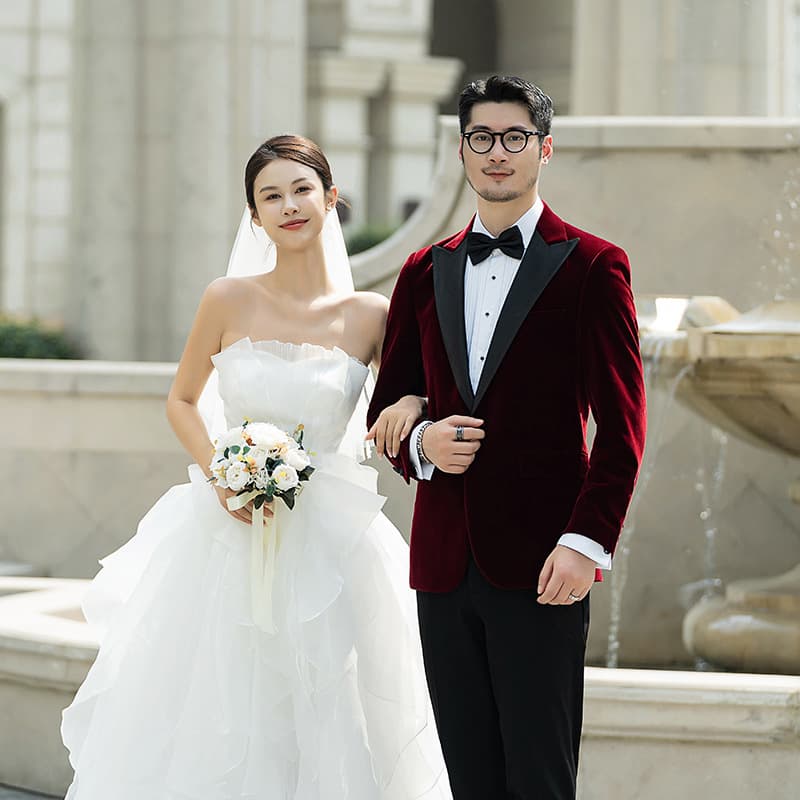 Men's High-End Velvet Suit with Notch Lapel, Groom's Attire, Wedding Groomsman's Dress