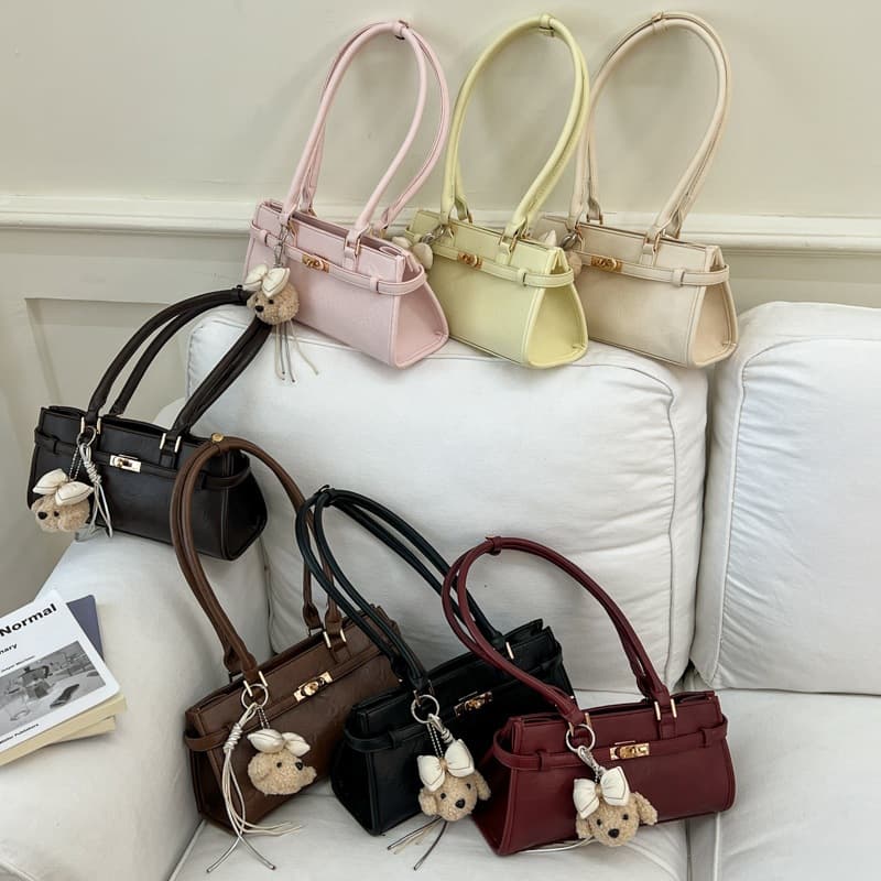 High-end fashion underarm one-shoulder handbag for women 2026 new versatile exquisite handbag fashion tote bag