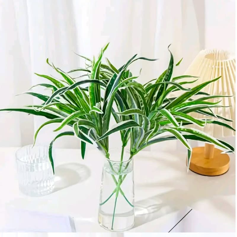 Green plants, Chlorophytum branches, decorative grass handles, turtle leaves, shopping mall landscaping, artificial flowers, flower arrangements and materials