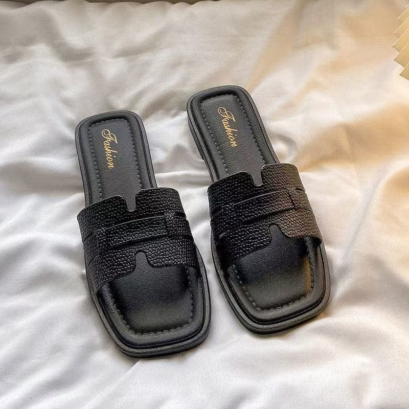 Cross-border Women's Summer Slippers 2025 New French High-End Flat Casual Chic Beach Sandals