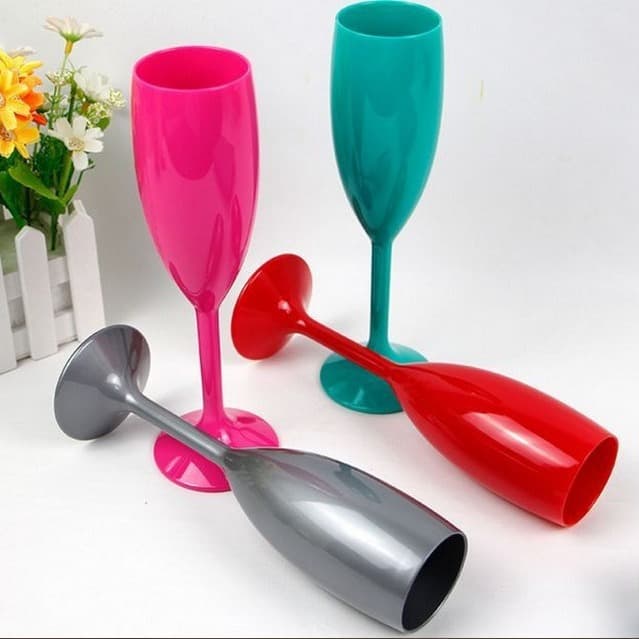 Direct supply from foreign trade manufacturer: plastic champagne glasses, acrylic wine cups with printable logo on the body