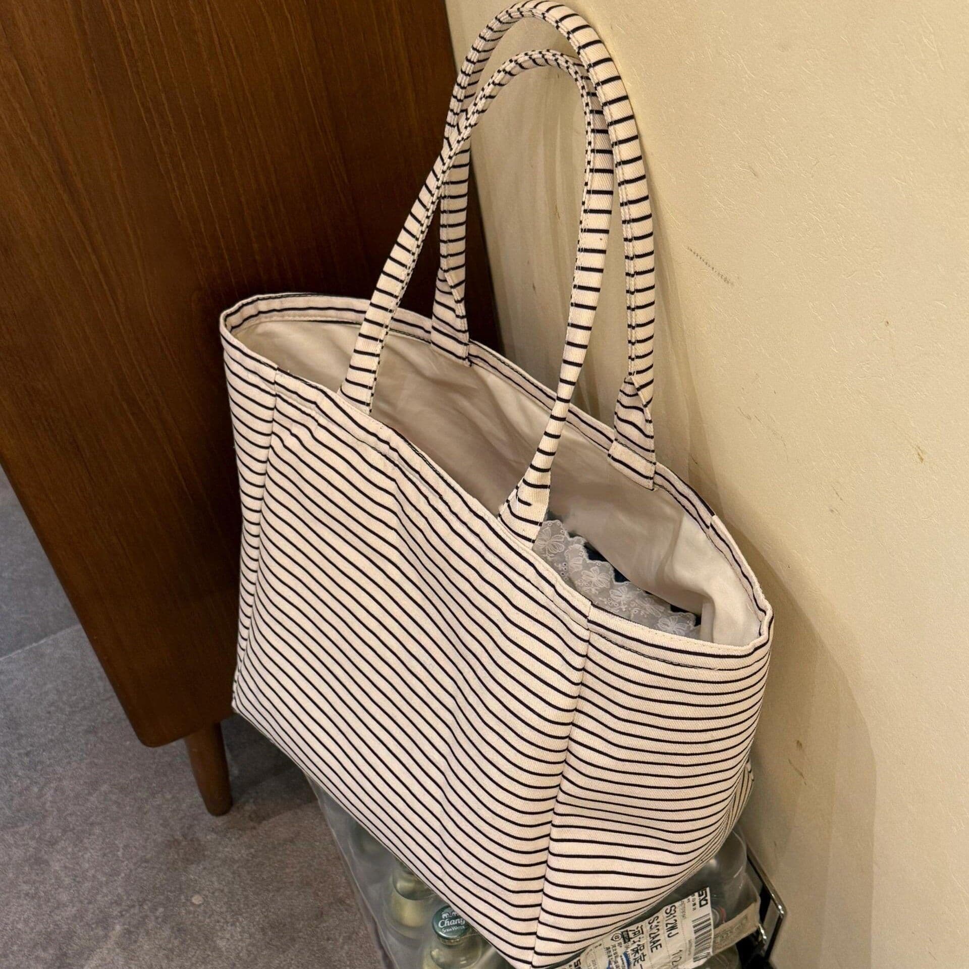Korean style high-looking striped canvas bag for commuting to school, large capacity, new tote portable shoulder bag, women's shopping bag