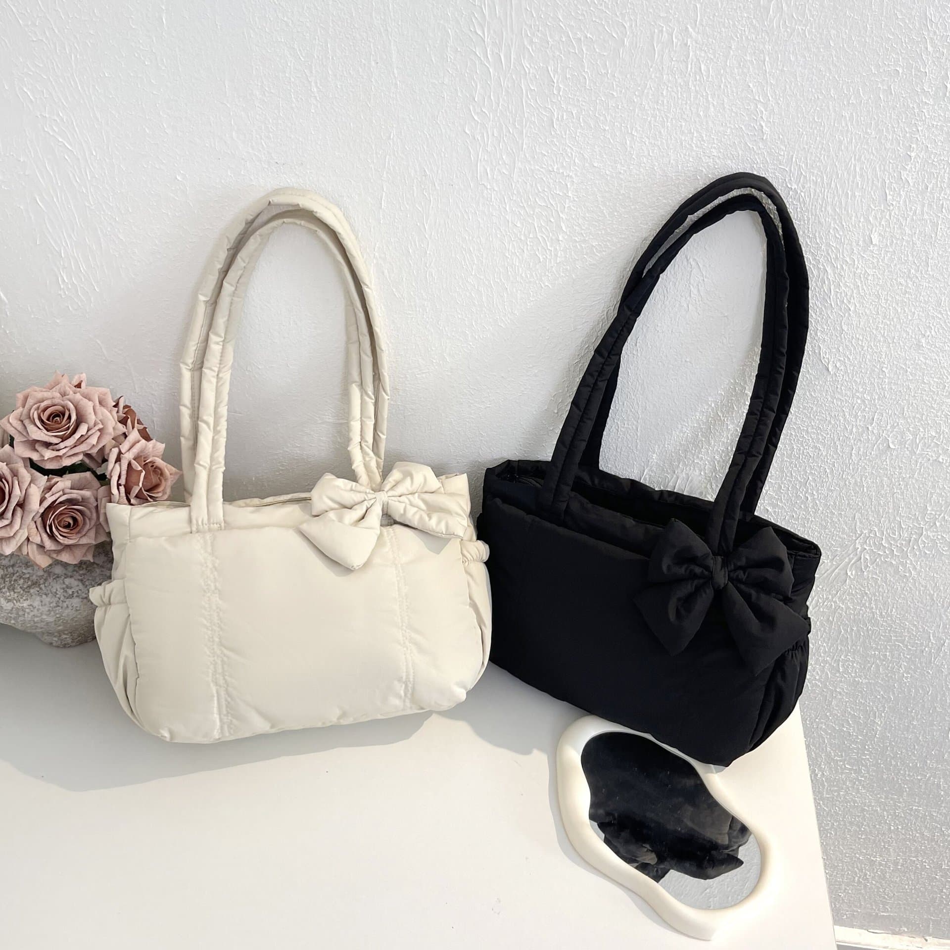 Winter New In Stock Tote Bag Bow Yoga Bag Embroidered Checkered Space Bag Padded Cotton Single Shoulder Tote Bag