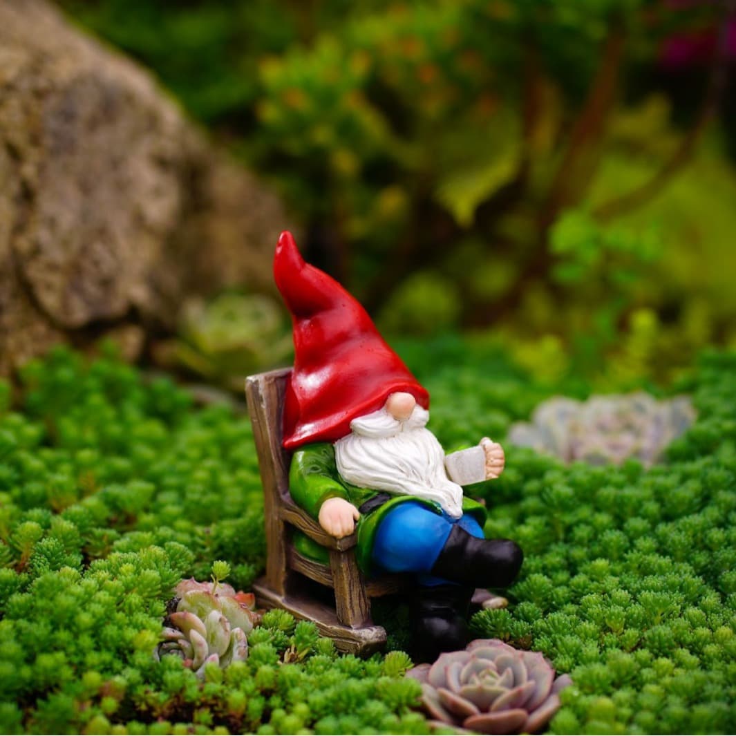 Rocking chair dwarf gnome garden resin crafts decorative ornaments garden ornaments beautiful country retro style