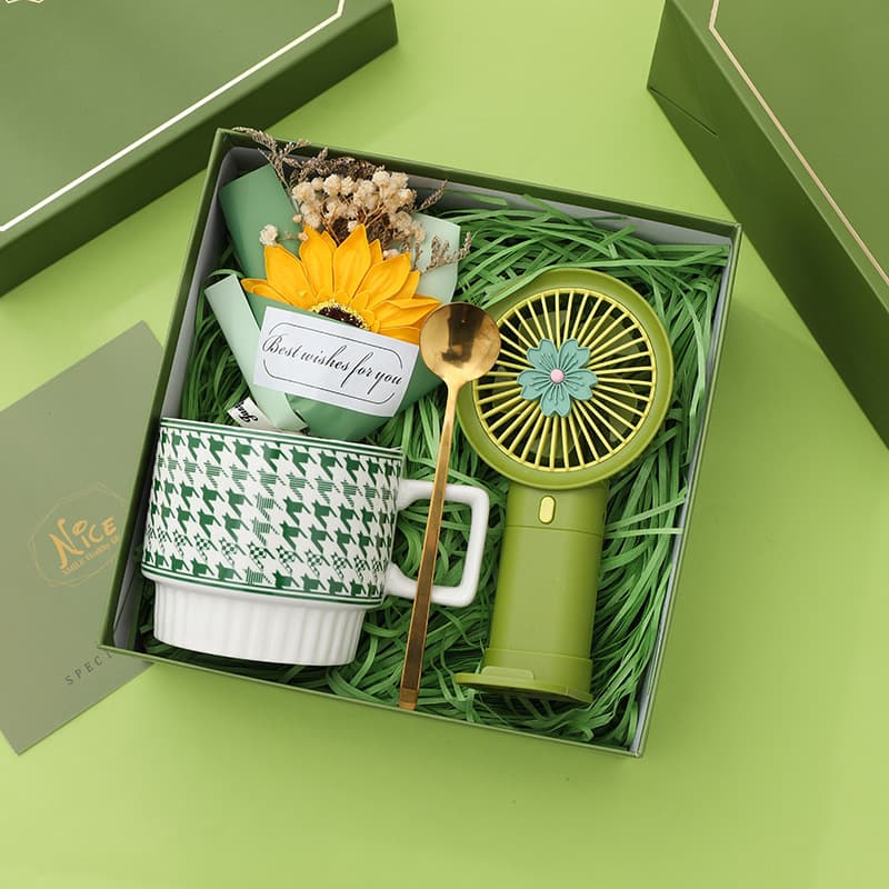 Corporate Creative Gift Set for Team Building Events, Practical Souvenir for Employees and Clients
