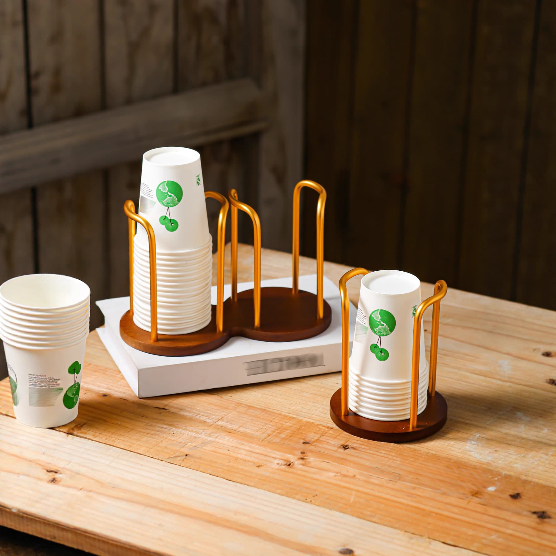 Cup taker paper cup holder storage rack tea cup coffee bamboo cup holder bamboo light luxury retro cup holder