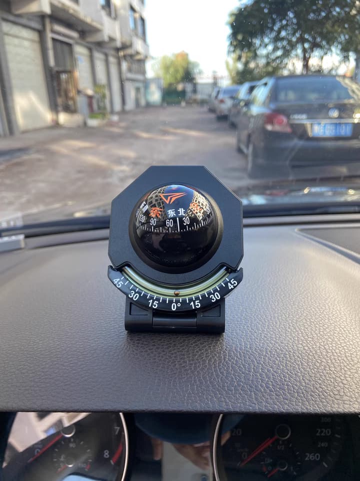 Vehicle guide ball for outdoor travel car compass, off-road vehicle slope meter, luminous car ornament for men