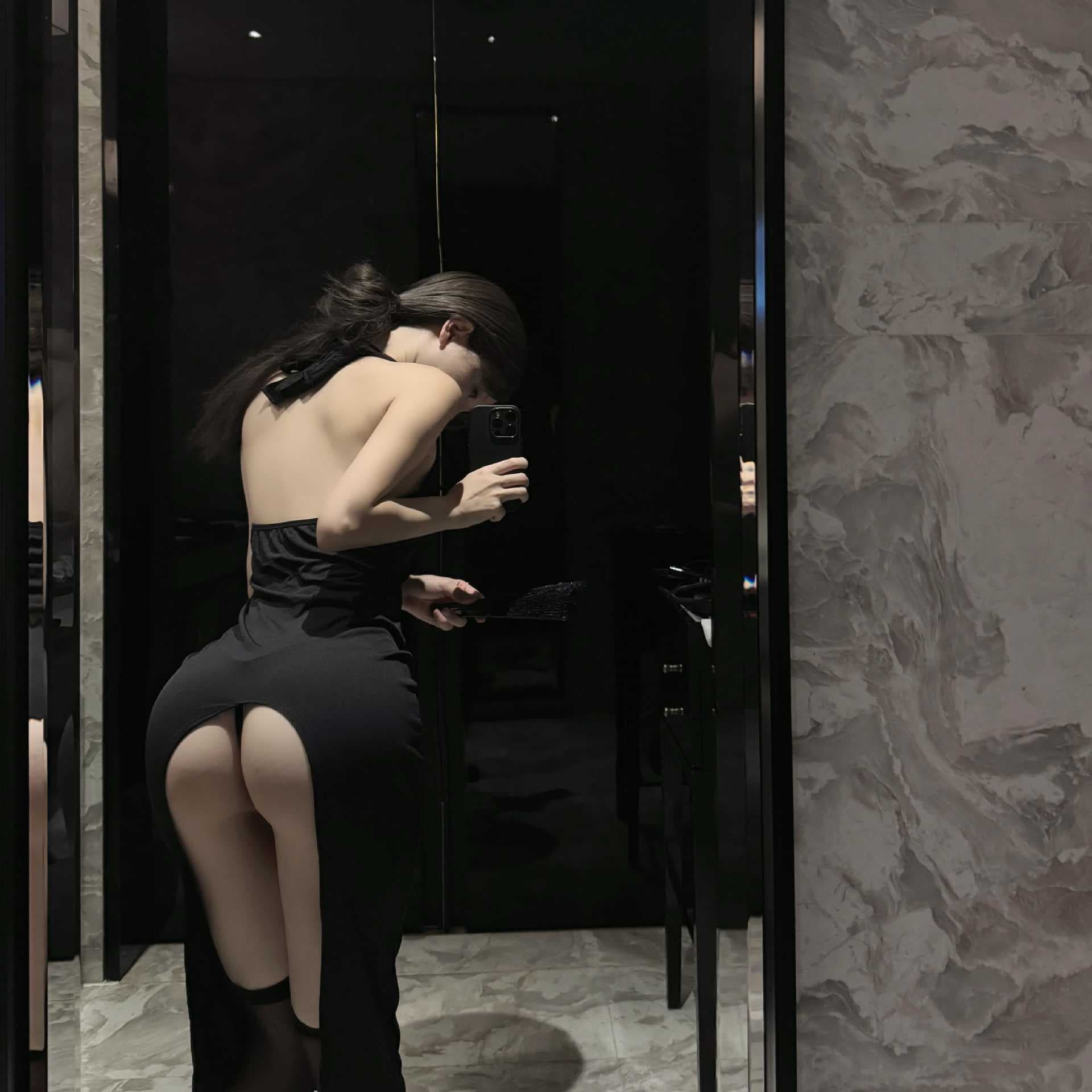 Sexy New French-Style Socialite Deep-V Dress, Tight-Fitting Nightclub Nightgown, Sexy Lingerie, Mid-Length for Women