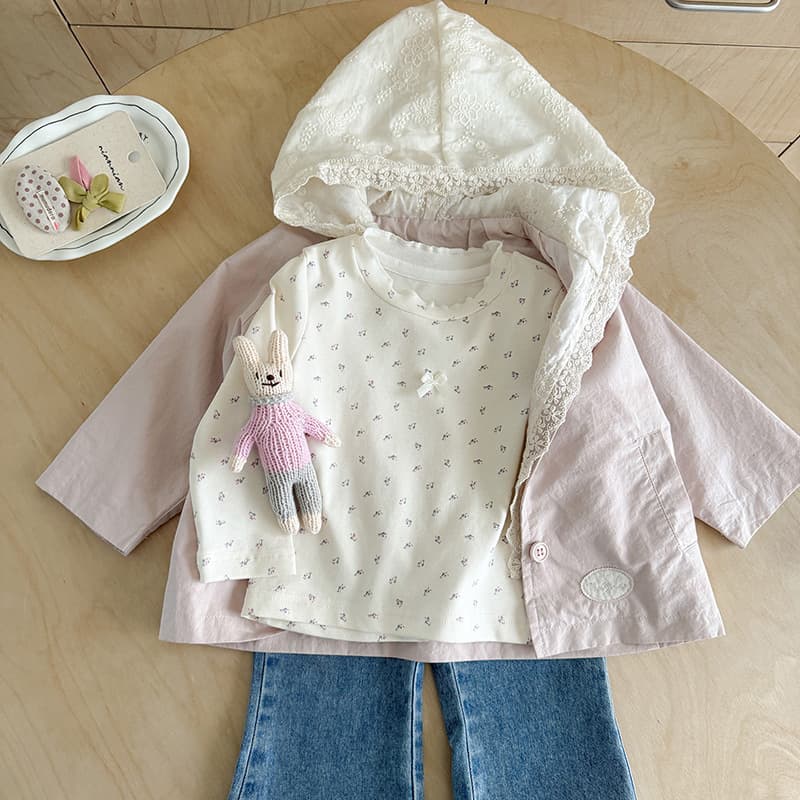 Infant and Toddler Lace Patchwork Hooded Jacket 2026 Spring Baby Girl Cardigan Long-Sleeve Top Class a Air-Conditioned Cardigan