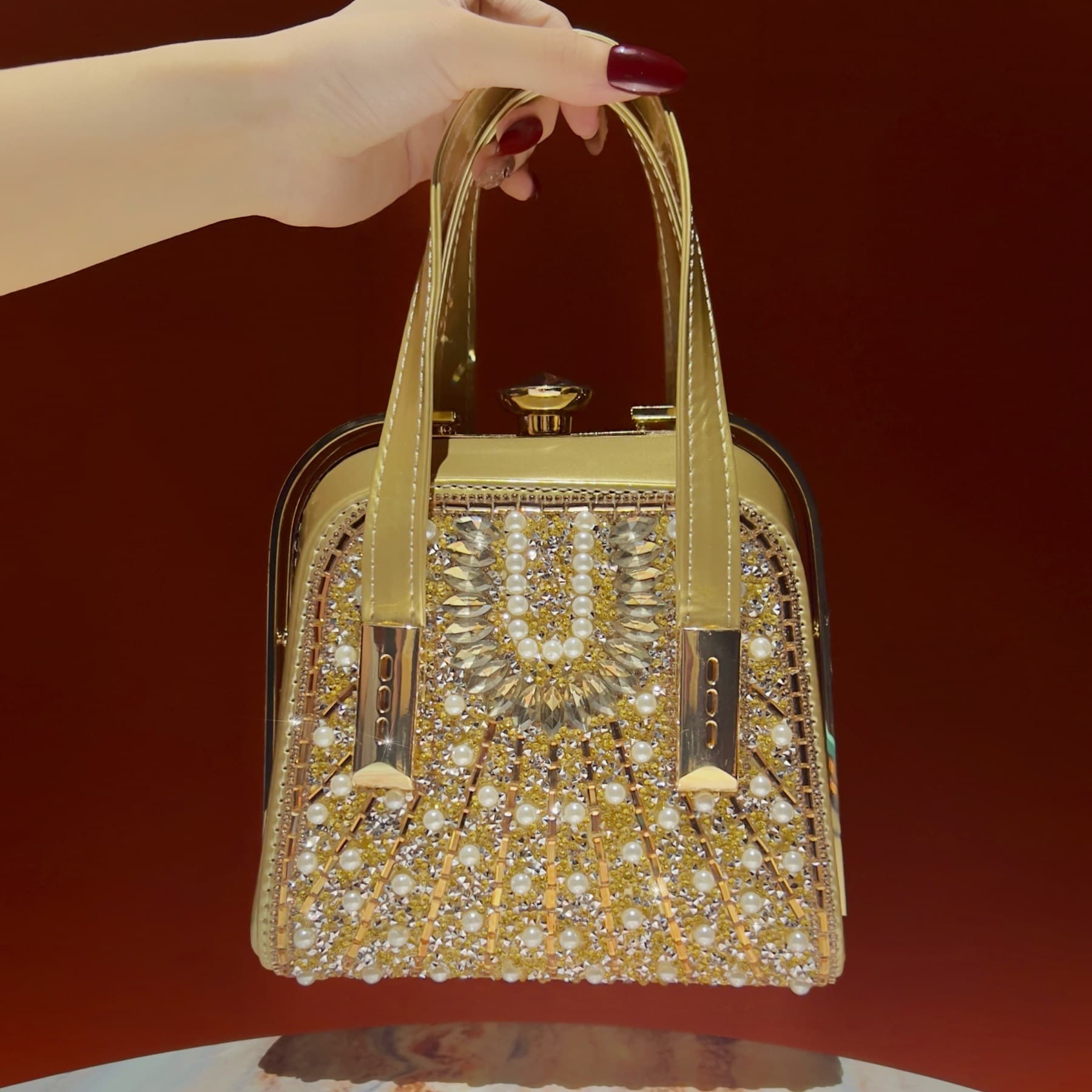 New cross-border dinner bag for women, large-capacity crossbody bag, exquisite light luxury diamond-encrusted handbag, fashionable and high-end women's bag
