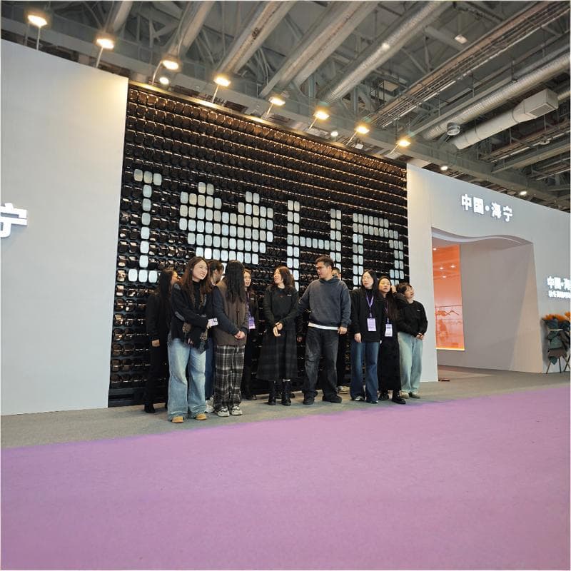 Creative flip design stainless steel wall art screen matrix decorative pattern dynamic mechanical renovation