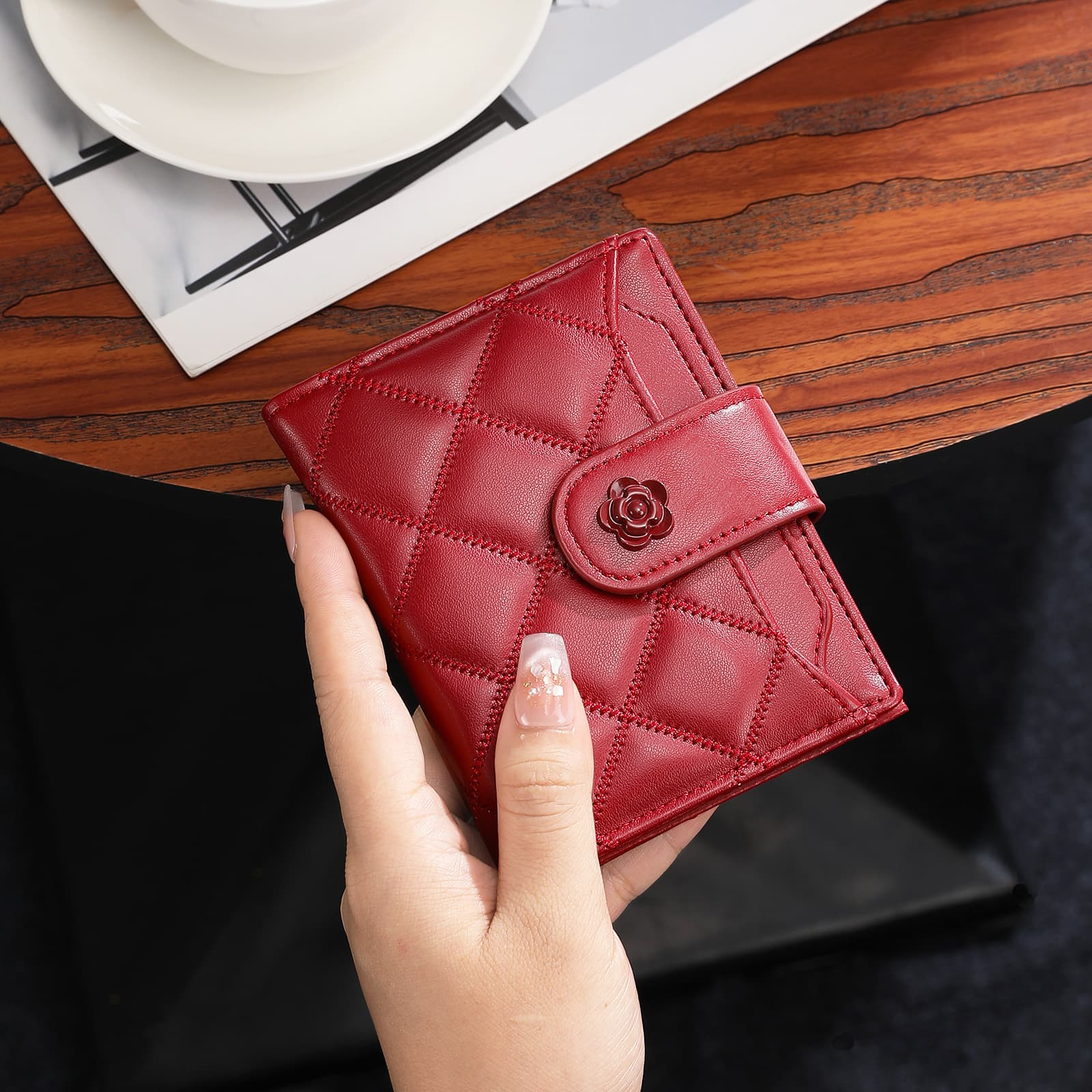 Women's Short Wallet, Korean-style Embroidered Flap Multi-card Holder Zip-around Fashion Purse