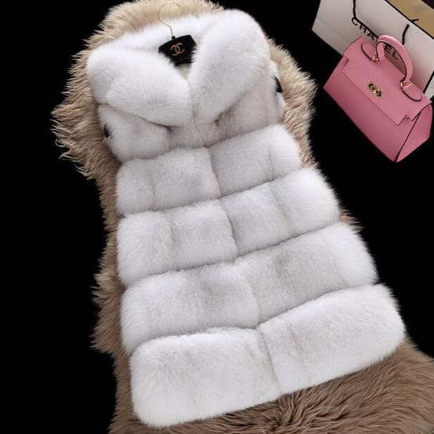 Autumn and Winter 2025 Haining Oversized Hooded Thickened Fur Vest Vest Faux Fox Fur Mink Fur Coat Sports