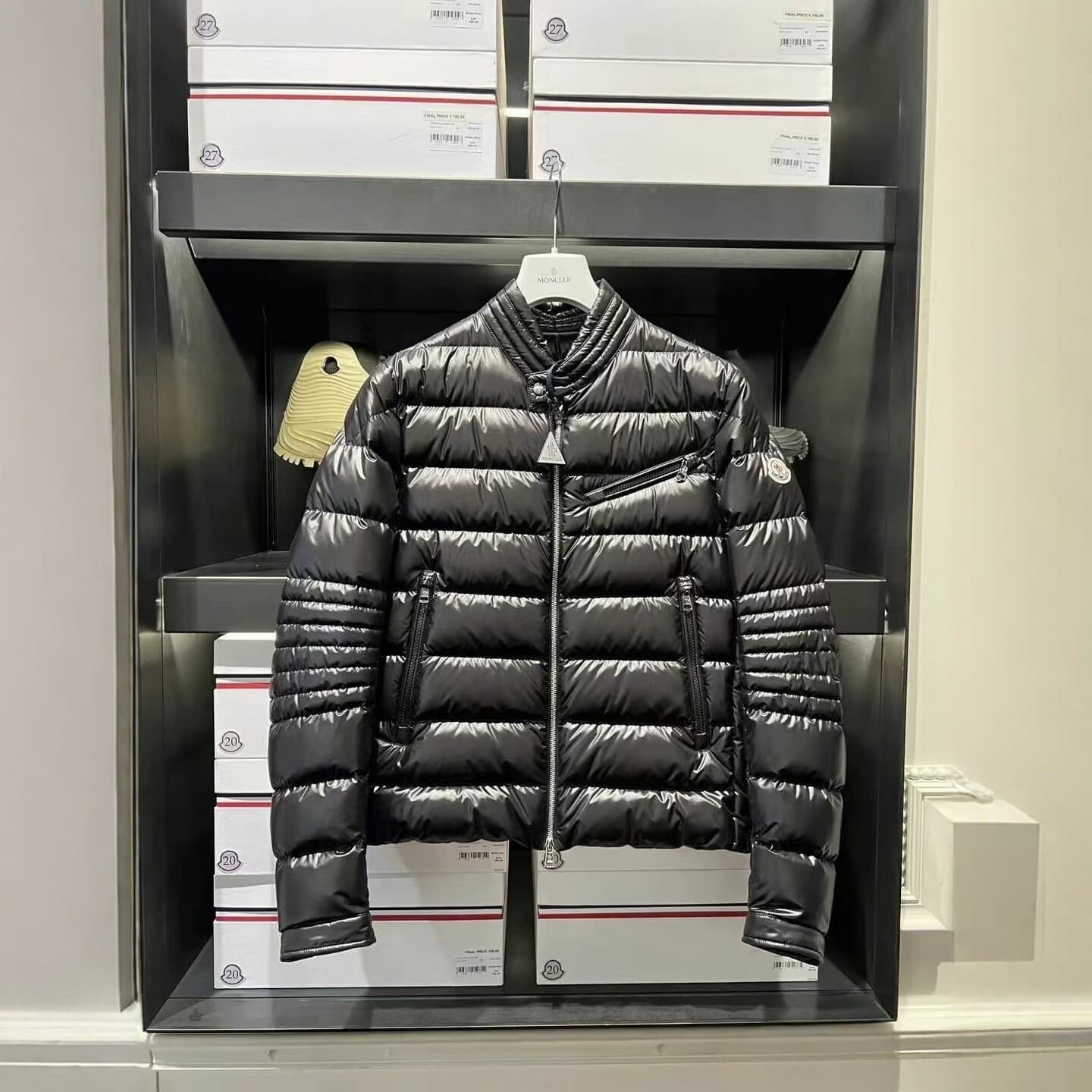 Glossy stand-collar men's down jacket, complete with three labels, thickened warm motorcycle jacket, black short winter jacket