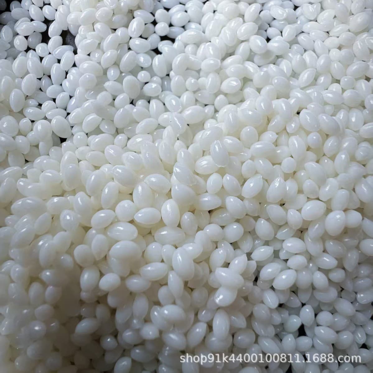 Poly(butylene adipate-co-terephthalate) grafted GMA, toughening compatibilizer for polylactic acid materials.