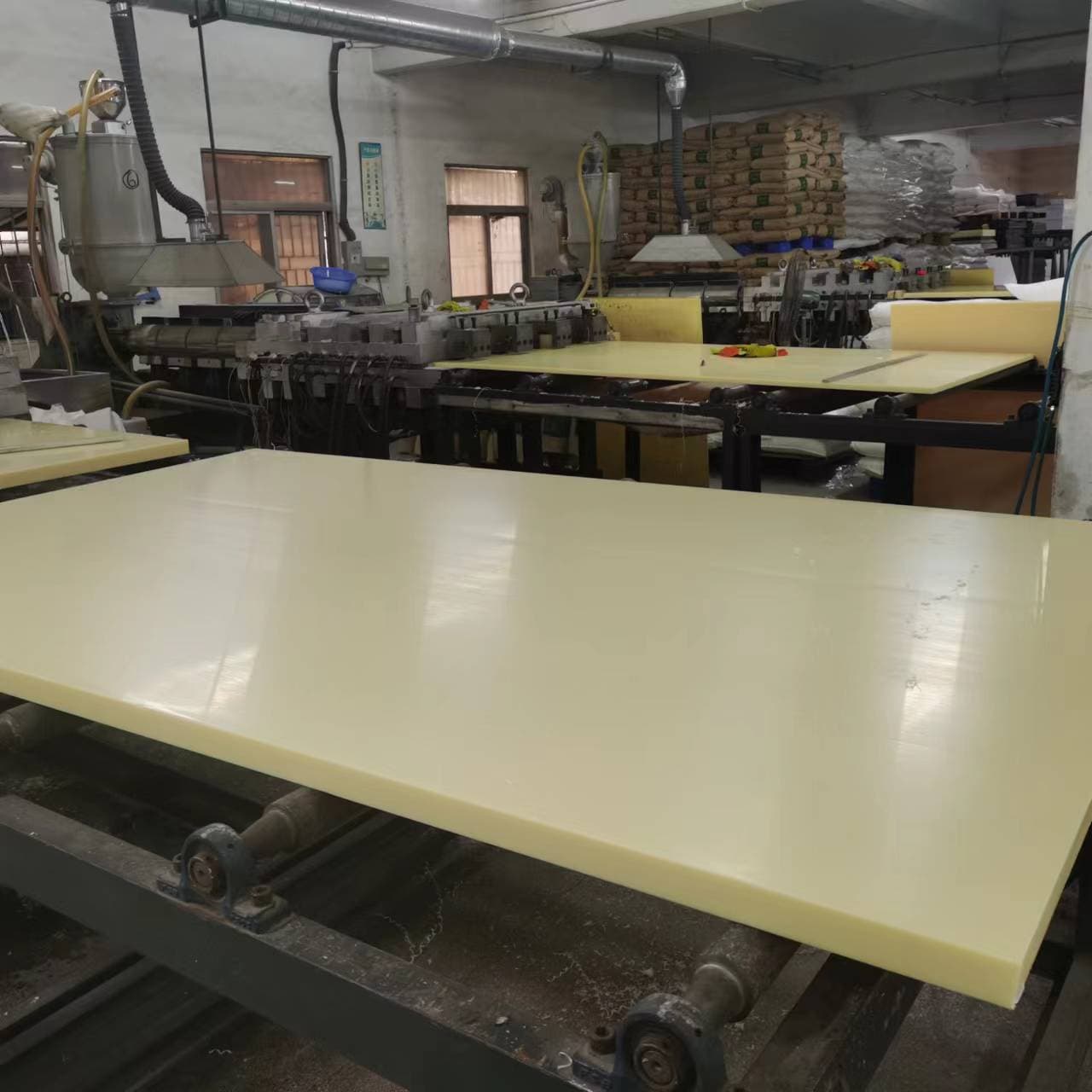 Manufacturer Wholesale In Stock Beige ABS Thick Board Cutting Included 0.5-300mm Hand Board White Black ABS Board Flame Retardant