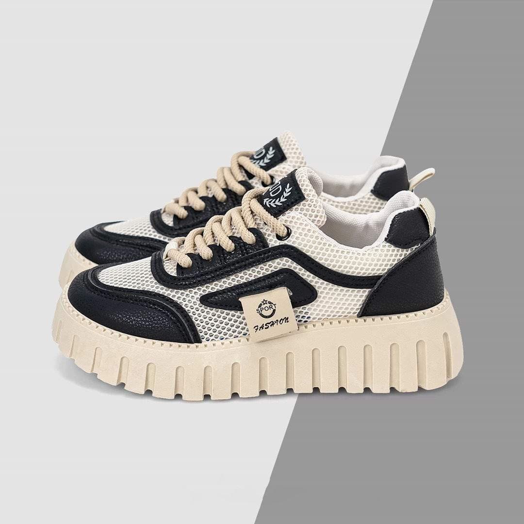 2025 Summer Women's Shoes New Breathable Hollow Mesh Shoes Women Korean Style Versatile Thick Sole White Shoes Sports Casual Skate Shoes
