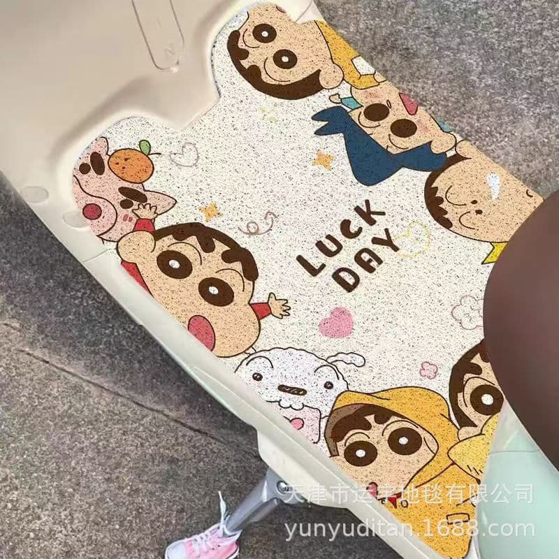 Cartoon electric vehicle foot mat, dirt-resistant, easy to clean loop pile foot mat, mud-scraping, dust-proof, anti-slip pedal mat, freely trimmable