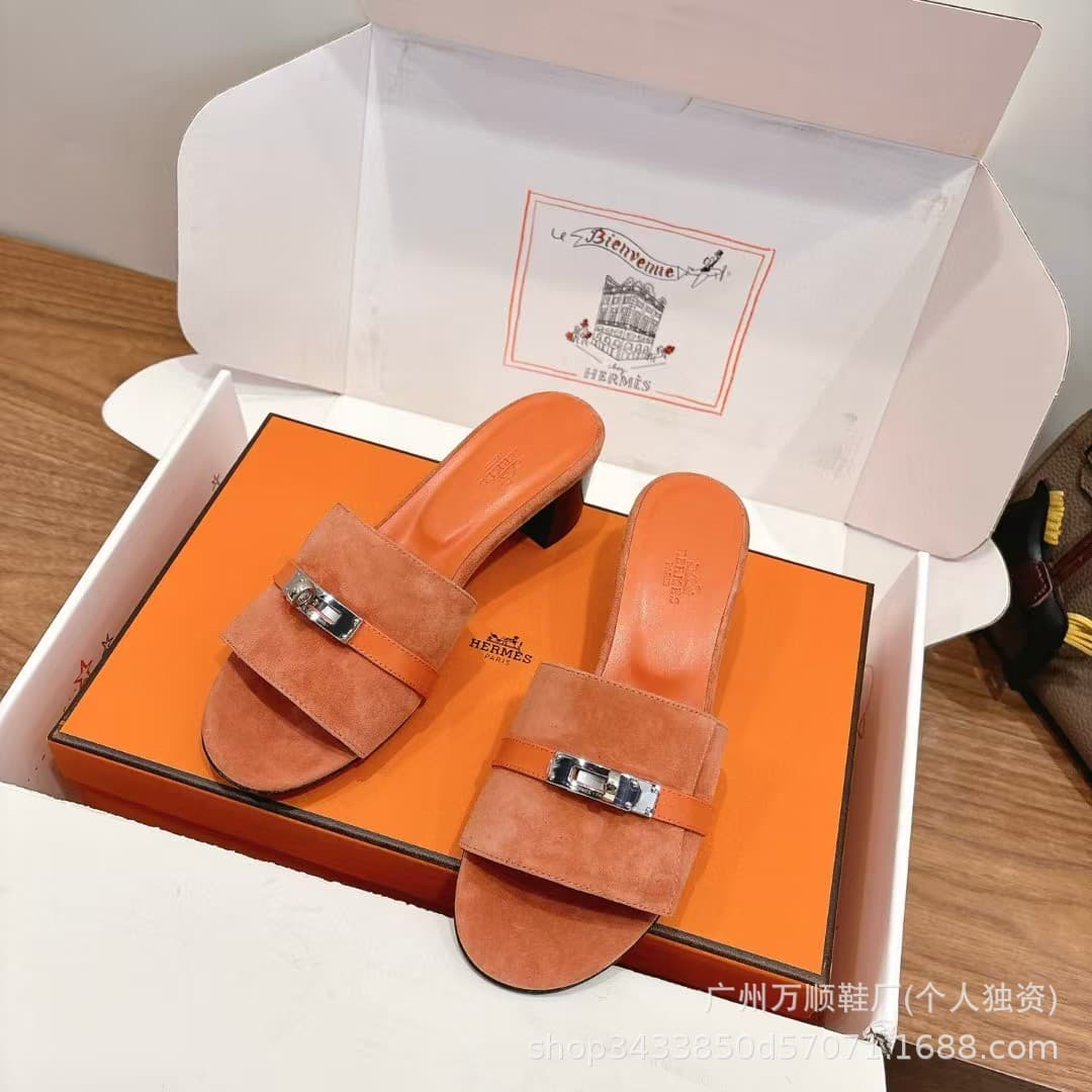 2026 Summer Cross-Border Thick-Heeled Silver Buckle Lock Strap Sandals for Women, Outdoor Beach Casual Mid-Heel H Slippers