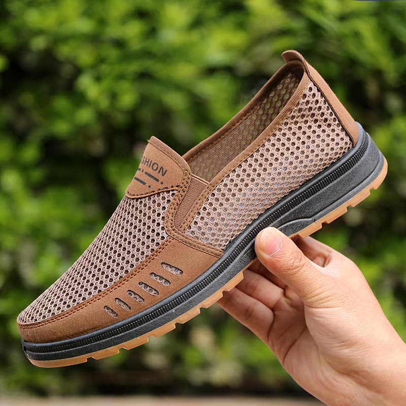 Old Beijing Cloth Shoes Men's Summer Casual Shoes Hollow Breathable Middle-aged and Elderly Father Shoes Men's Slip-on Mesh Shoes