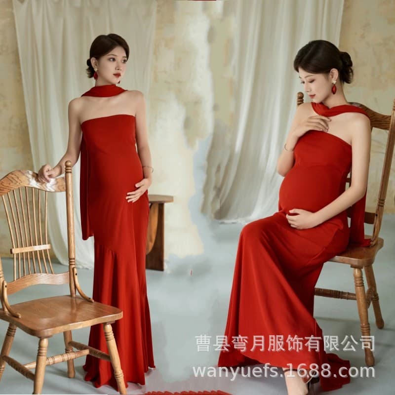 Festive Red Vintage Maternity Dress for New Year Photo Shoot, Pregnant Women Art Portrait Gown