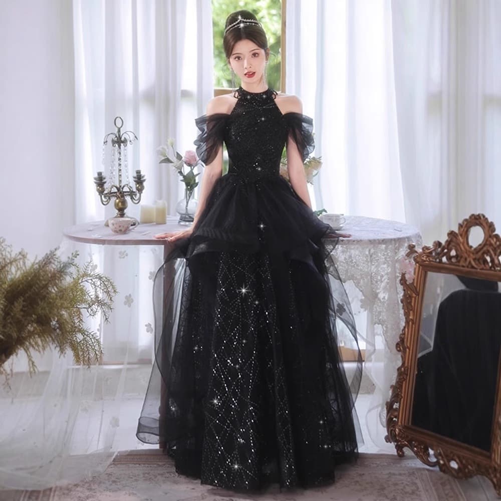 Evening dress banquet temperament light luxury niche host catwalk evening dress tutu skirt black halter neck annual meeting dress