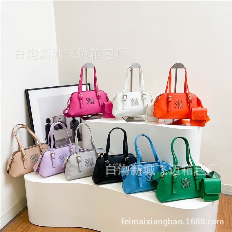 2025 European and American New Style Women's Bag, Solid Color Versatile Large Capacity Commuter Fashion Crossbody Bag Wholesale
