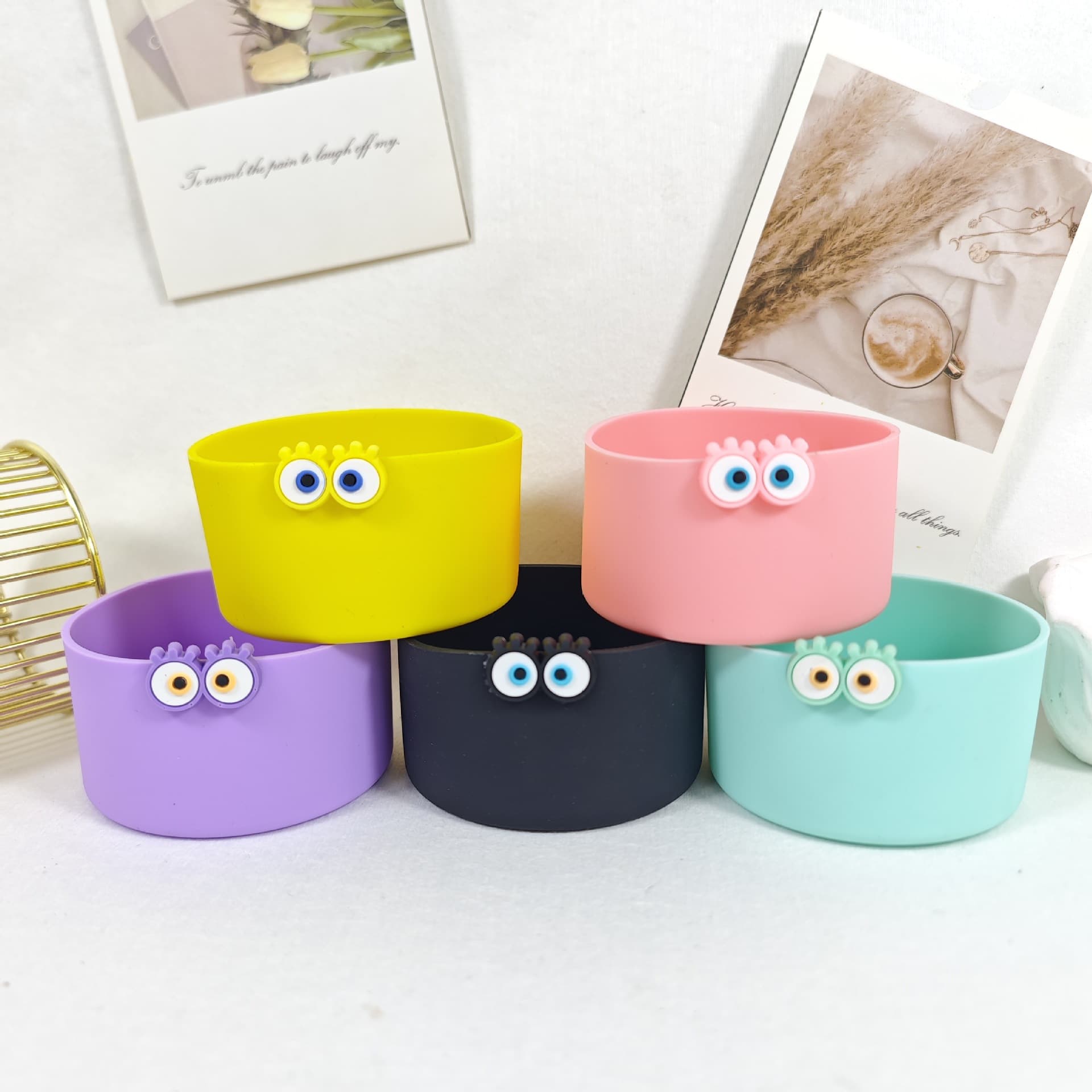 New Cartoon Silicone Insulated Cup Sleeve Stanley Cup Bottom Cover Emoji Protective Cup Holder Wholesale