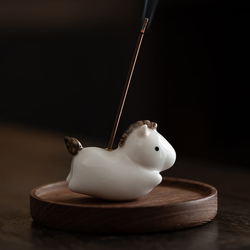 Rocking Little Pegasus Stick Incense Holder, Creative Small Incense Burner, Aromatherapy Furnace, Household Incense Art, Home Cute Small Ornament