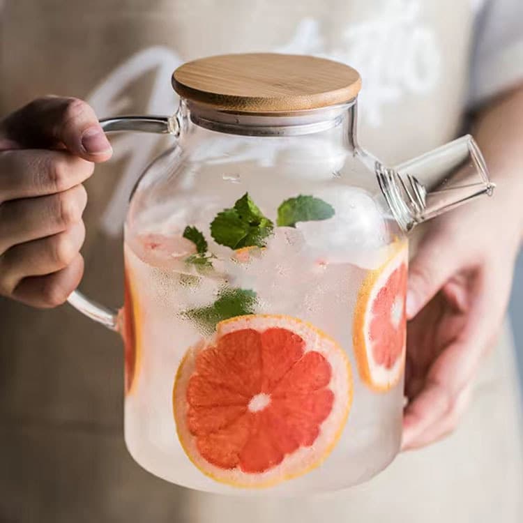 Large Capacity High Borosilicate Glass Cold Water Pitcher with Bamboo-Wrapped Steel Lid, Year-Round Home Use with Filter Mesh