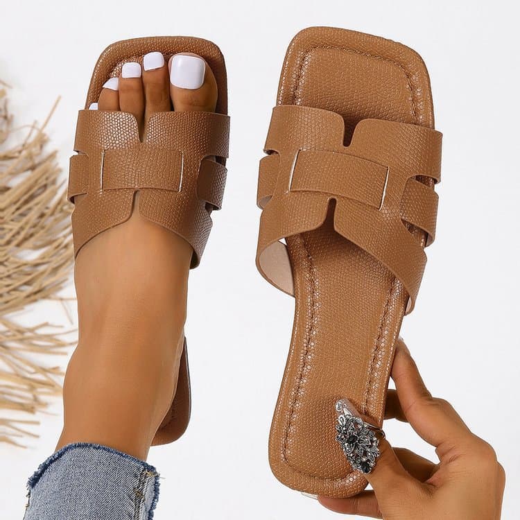 2025 New Style Export Cross-border Women's Summer Plus Size Slip-on Square Toe Beach Sandals with Soft Sole, Sizes 35-42