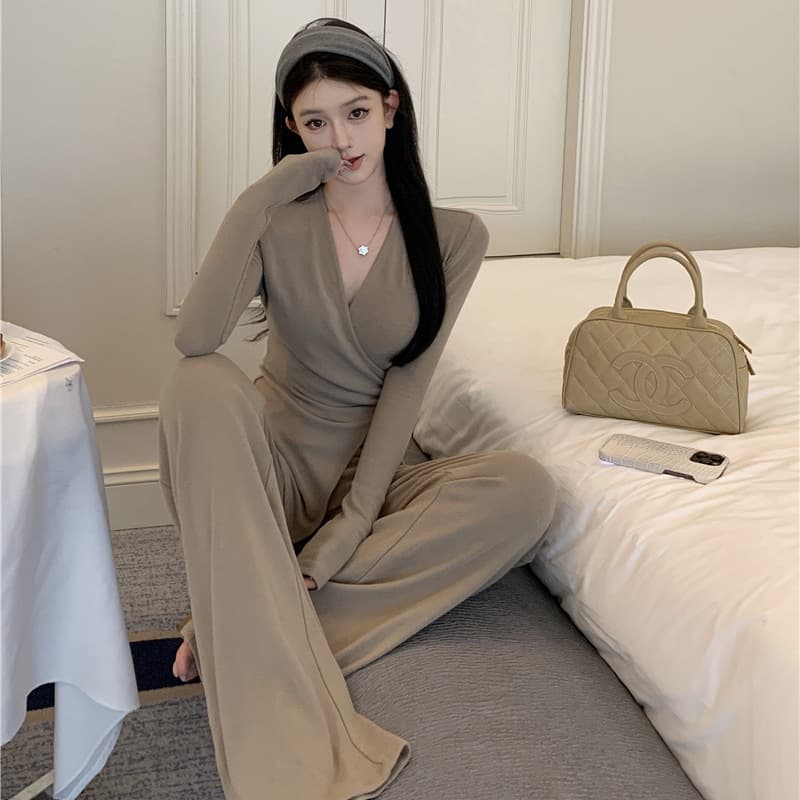Casual Suit Irregular Slim Cross V-neck Long Sleeve German Velvet Women's Autumn Wear Micro-flared Wide-leg Pants Two-piece Set