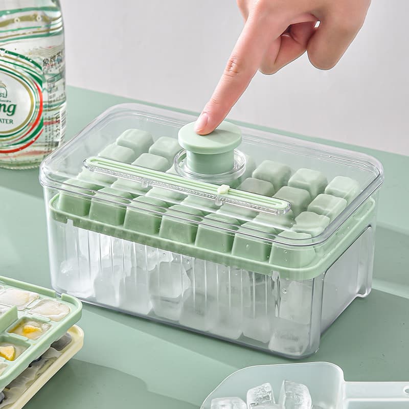 Press ice cube mold household ice tray ice box storage frozen ice cube model refrigerator ice storage making abrasive artifact