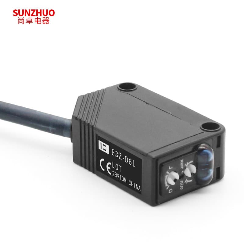 Square Diffuse Reflection Photoelectric Switch Sensor E3Z-D61 E3Z-D62 DC Three-Wire NPN Normally Open Normally Closed Type