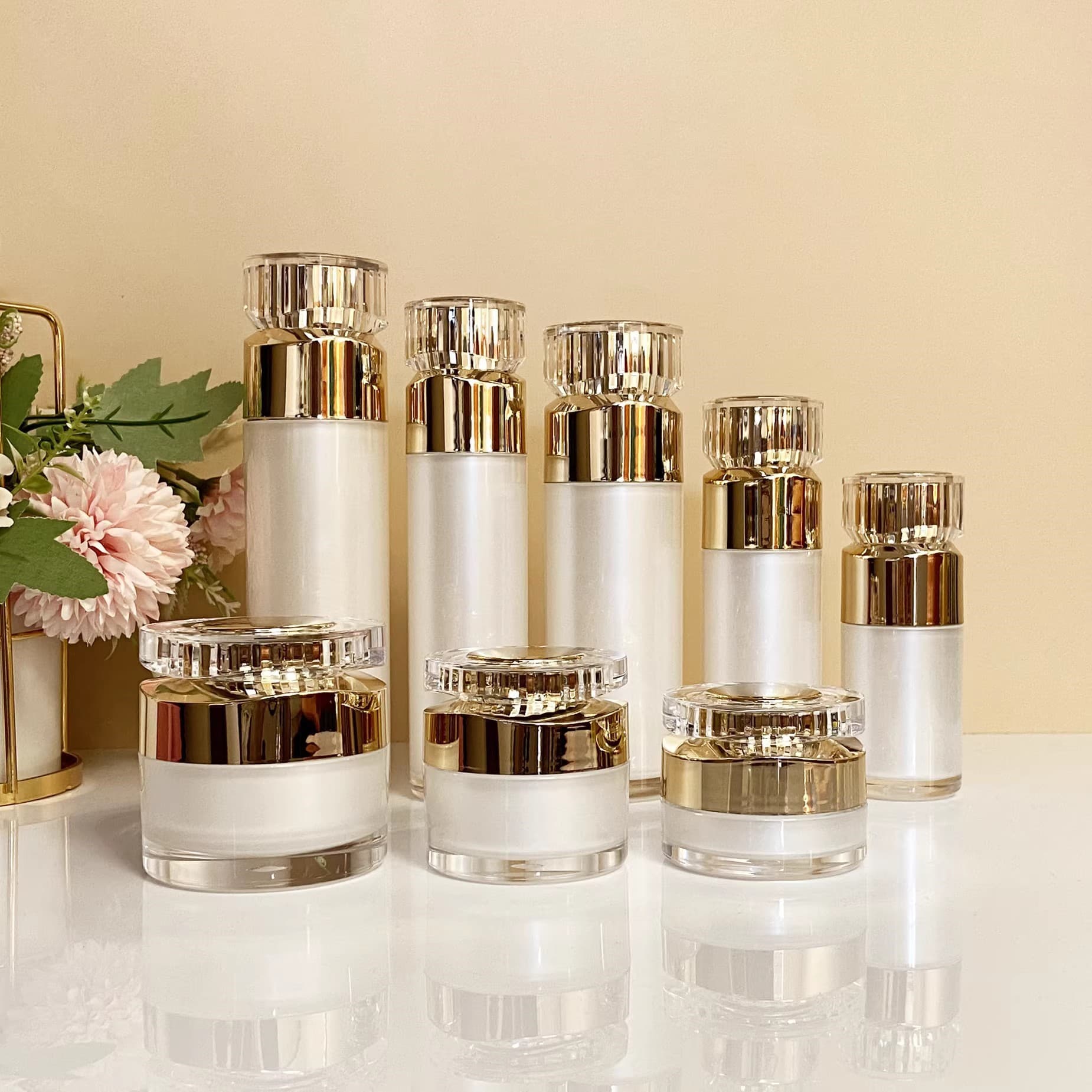 Cosmetic Refill Bottle High-End Vacuum Bottle Cream Face Cream Eye Cream Pump Lotion Essence Spray Perfume Bottle Empty Bottle