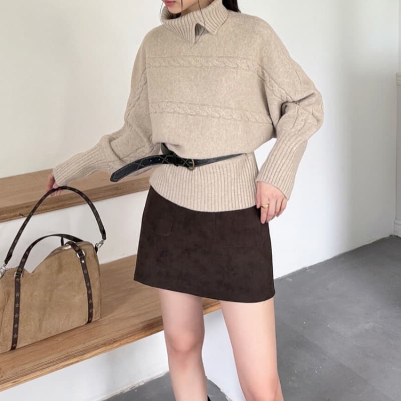 Korean Minimalist Half-Turtleneck Split Cable Knit Sweater for Women, Autumn/Winter Loose Soft Wool Sweater with Vintage Elegance