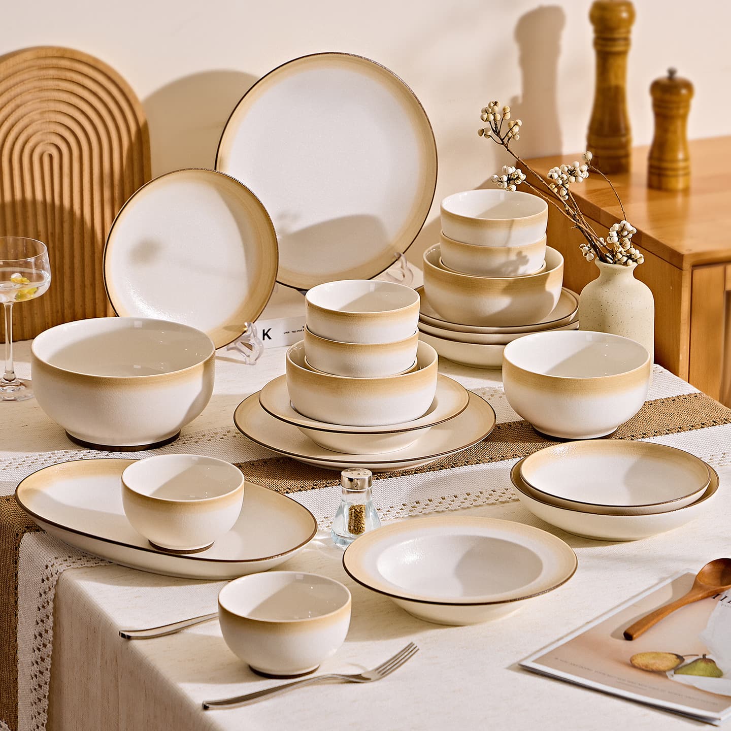 Japanese-style Gradient Brown Ceramic Tableware Set Household Rice Bowls Round Plates Deep Plates Fish Plates Soup Bowls Housewarming Gift Box Set