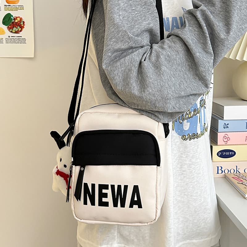 Japanese Style Light Cute Girl Small Square Bag Casual Crossbody Cloth Bag High Value Soft Girl Versatile Shoulder Bag