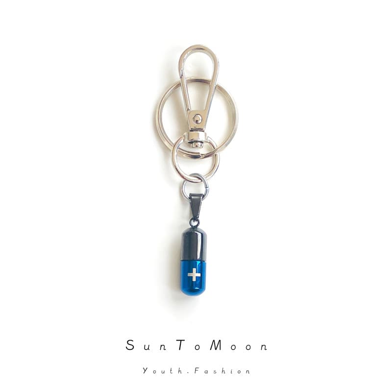Creative Pill-Shaped Keychain with Storage Compartment for Small Items, Anti-Loss Number Tag, Keychain, Backpack Charm, Accessory