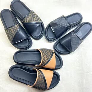 Men's Slippers Summer Outdoor High-End Sense Genuine Leather Slipper Men Anti-Slip Wear-Resistant Rubber Men Shoes Toe Separator Flip Flops