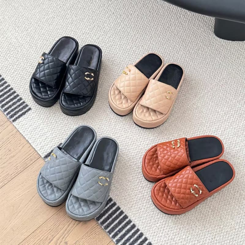 High Quality 2025 Summer Platform Thick Sole Sandals for Women, Diamond Quilted Sheepskin, Metal Decor, Comfortable Soft Sole, Elevated One-Strap Slides