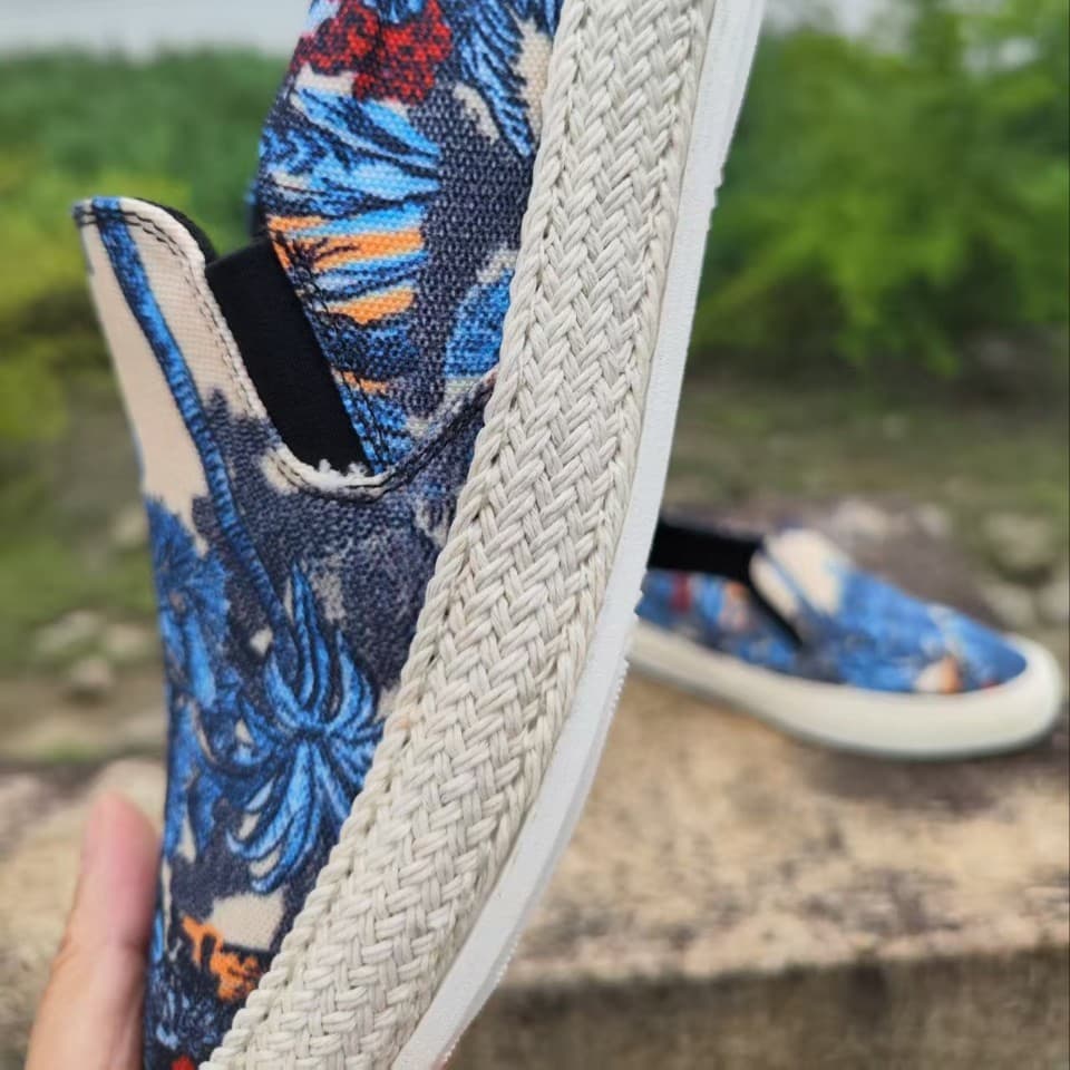 Men's Fashion Low-Top Slip-On Breathable Umbrella Fabric Pattern Loafers Fisherman Shoes Comfortable