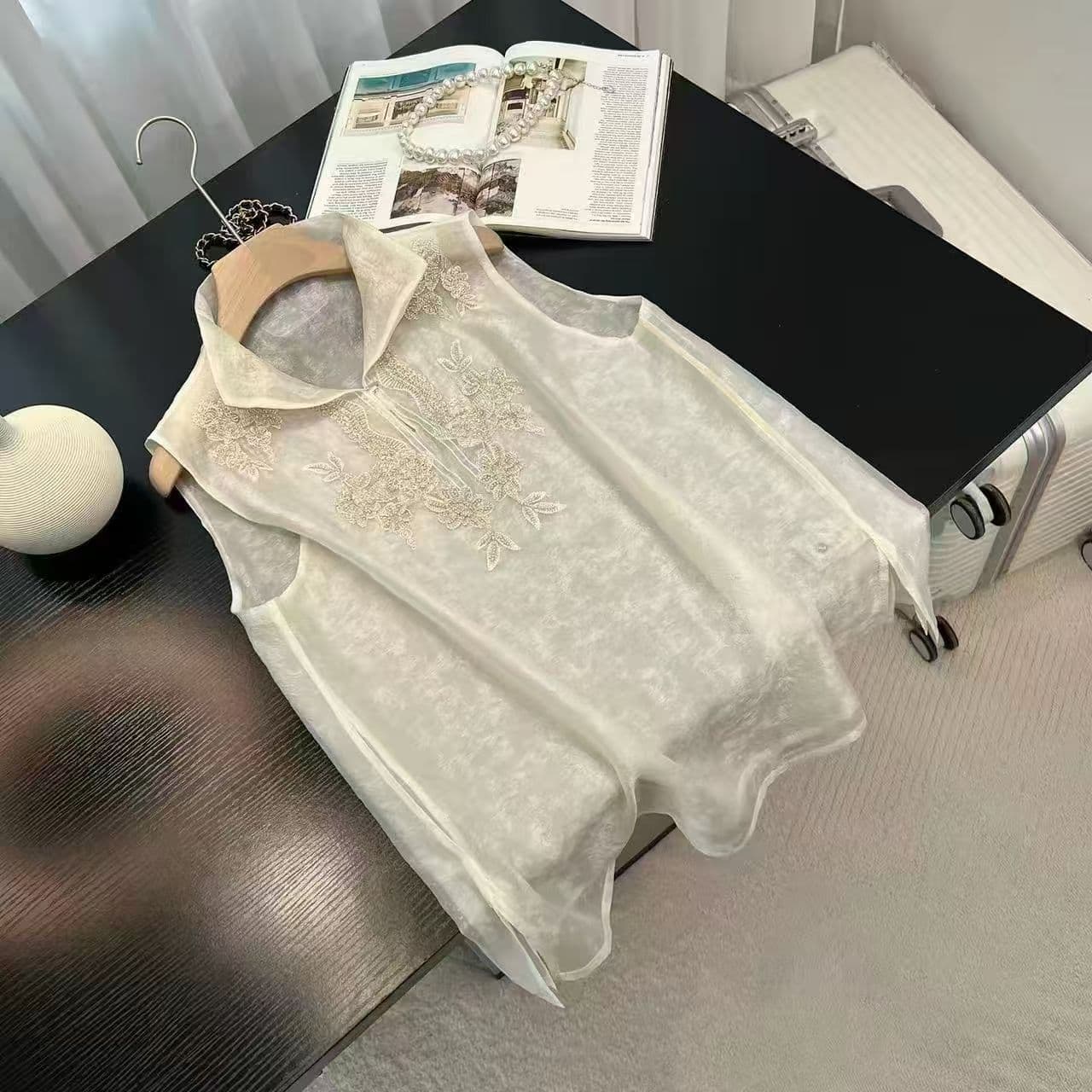 New Chinese Style Women's Top Heavy Embroidery Sleeveless Vest Vintage Jacquard Blouse Summer