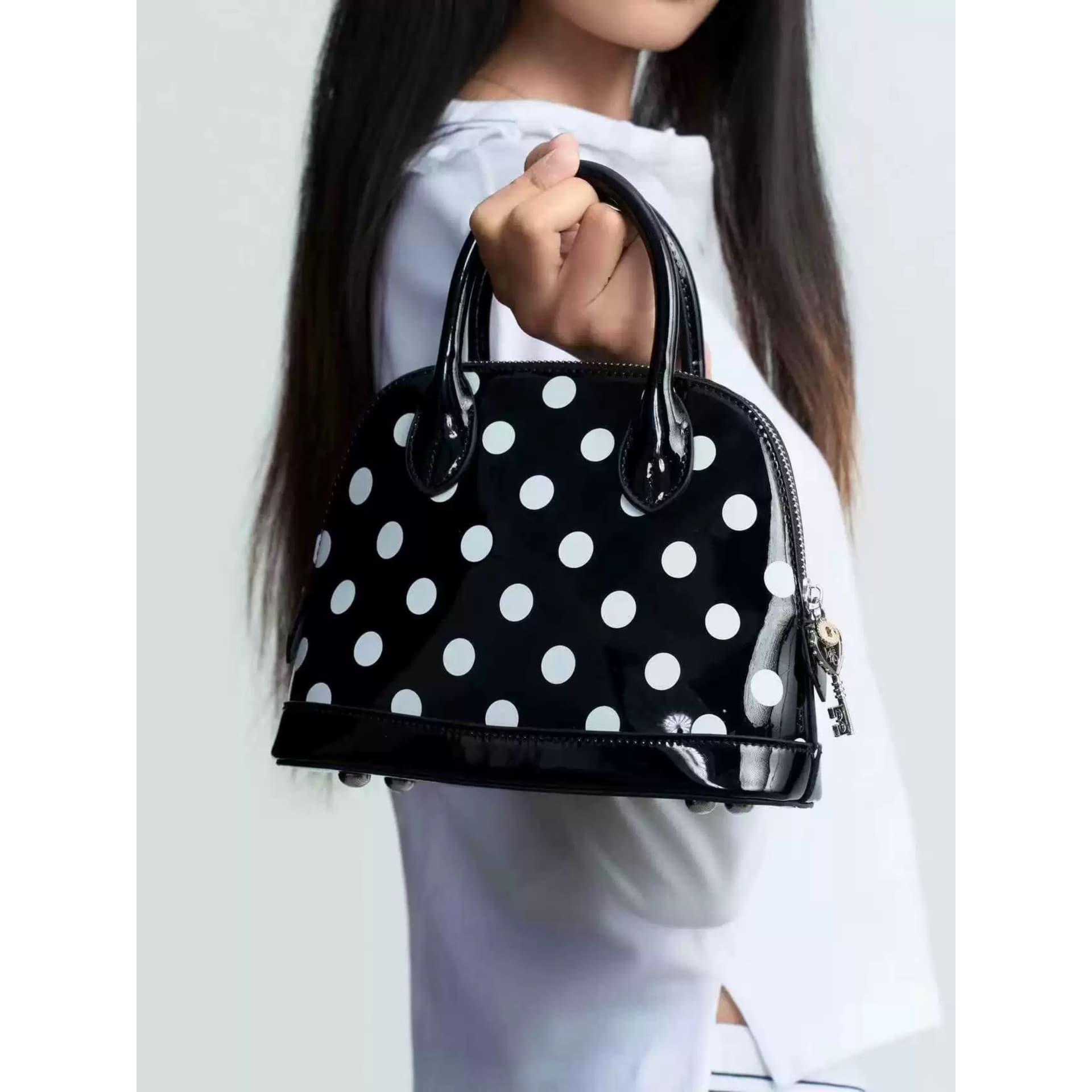 2026 New Original Polka Dot Bag Handbag Crossbody Casual Black and White Shell Bag Niche Design Glossy Patent Leather