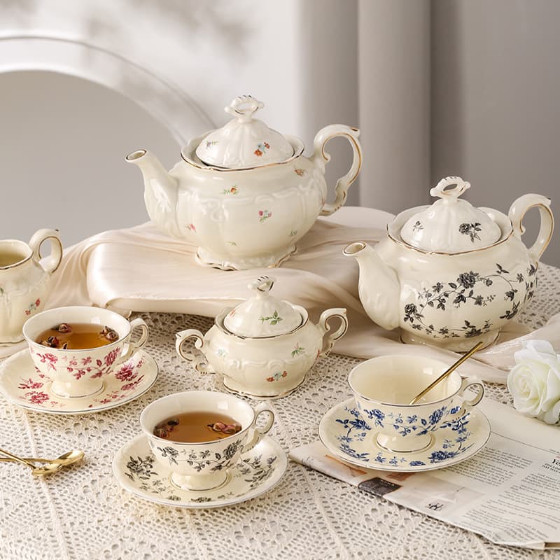 Vintage French Afternoon Tea Teapot Coffee Cup and Saucer Set Housewarming Gift High-Appearance Ceramic Gift Set